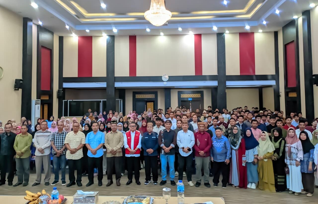 Wakil Walikota Indra Gobel bersama Peserta Bimtek Remaja Masjid Tahun 2025