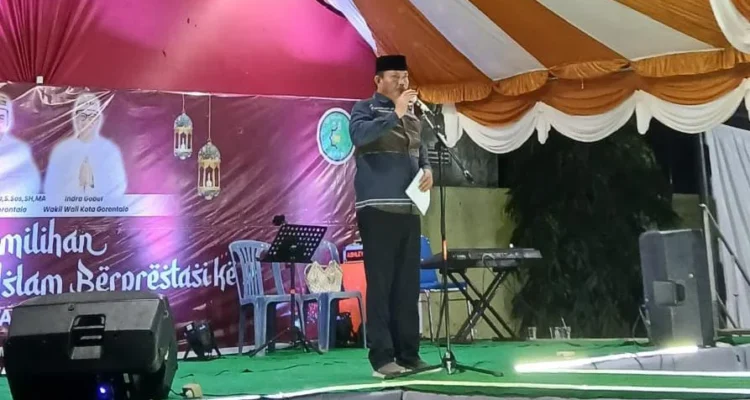 Plt. Asisten 1 Setda Pemerintah Kota Gorontalo, Iskandar Moerad Mewakili Walikota Gorontalo saat Membuka Acara PPIB Tingkat Kecamatan Kota Timur Kota Gorontalo Tahun 2025, di Halaman Kantor Kec. Kota Timur. (Foto: Annahdlah)