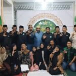 Pimpinan Cabang PSNU Pagar Nusa Kota Gorontalo, bersama Majelis Pendekar Nasional Mbah Wito (Foto: Annahdlah)