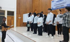 Ketua Dewan Pendiri Organisasi IPMI TU Provinsi Gorontalo, Muhammad Fajrin Arsyad Saat Melantik Pengurus IPMI TU Gorontalo Periode 2025 = 2026 di Aula SKB Kota Gorontalo. (Foto: annahdlah)