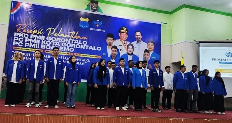 Pelantikan bersama PKC PMII Gorontalo, PC. PMII Kota Gorontalo dan PC. PMII Kab. Boalemo, bertempat di El Hajj Convention Center. (Foto: Emha/Annahdlah.com)
