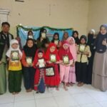 Rumah Kami Peduli (RKP) Gorontalo Salurkan Iqra' Untuk TPQ Riyadhus Sholihin Limboto Barat