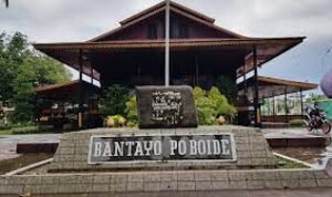 Keterangan foto : Banthayo Poboide