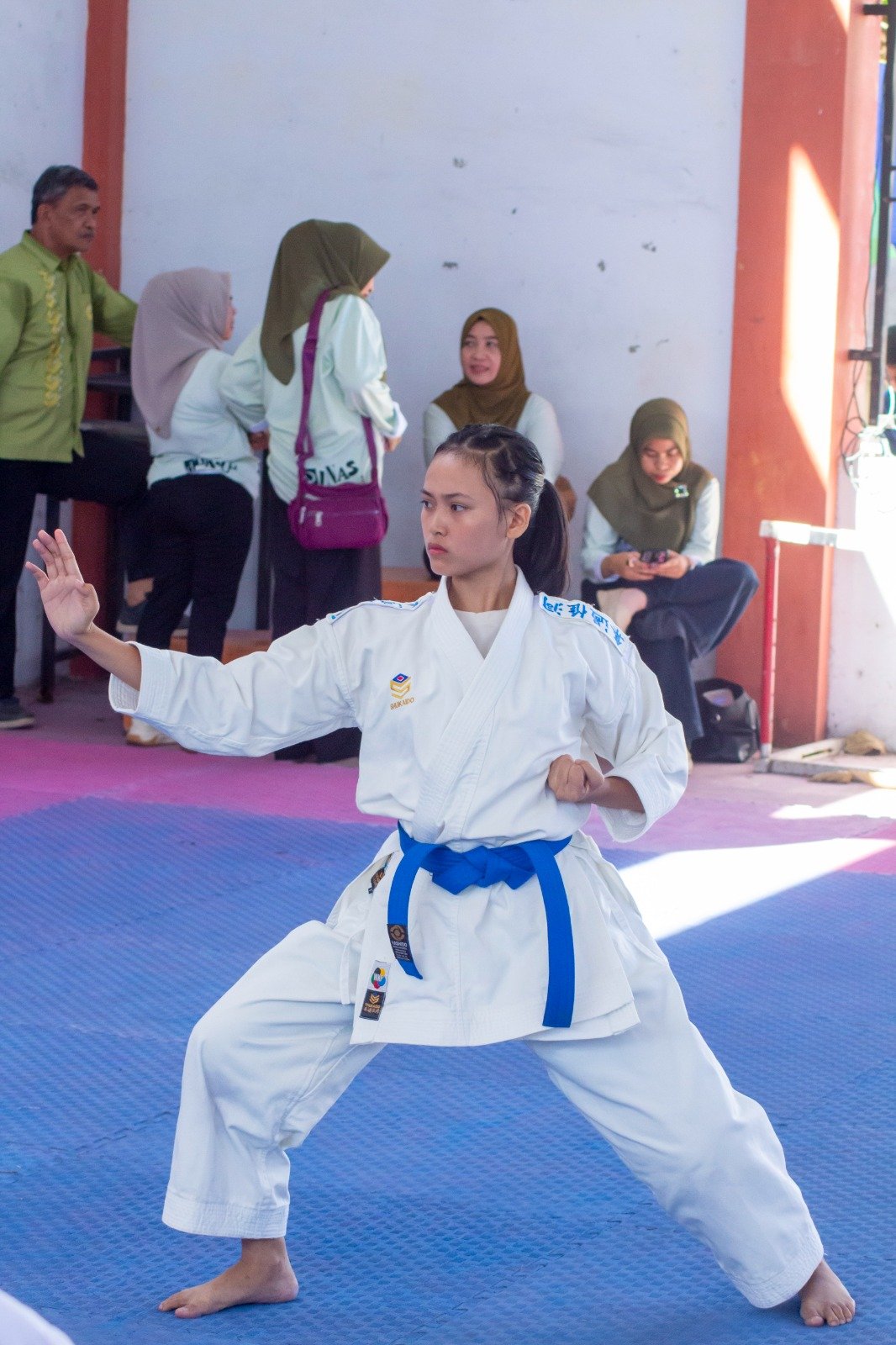 Vioana M.A Muda Juara 1 Karate Putri dalam ajang Olimpiade Olahraga Siswa Nasional (O2SN) tingkat Provinsi yang digelar pada 24 Juli 2025 di PPLP Gorontalo. (Foto: annahdlah)