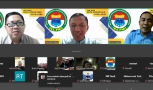 Meeting Zoom PC IKA PMII Kota Gorontalo Persiapan Pelantikan IKA PMII se Gorontalo 2025 - 20230. (Foto: annahdlah)
