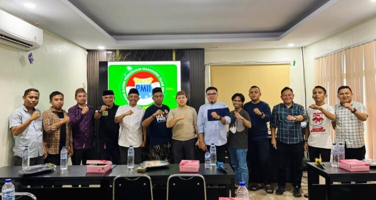Rapat Bersama PW IKA PMII Provinsi Gorontalo dan PC IKA PMII Kab/Kota se Provinsi Gorontalo. Agenda Pelantikan IKA PMII 2025- 2030, bertemapt di Warkop Agrindo Limboto. (Foto: annahdlah)
