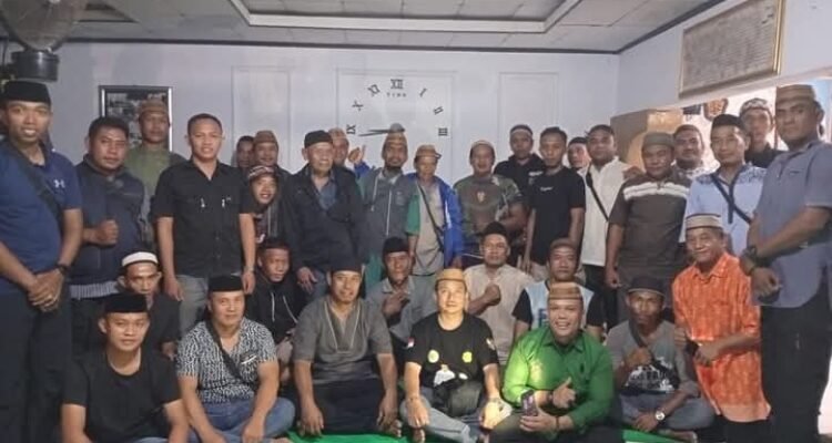 Para Pengurus dan Anggota Yayasan Pohuli Ilmu Ilomata Gorontalo. (Foto: annahdlah)