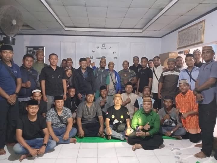 Melaksanakan Temu Anggota, Yayasan Pohuli Ilmu Ilomata Gorontalo Siap Gelar Doa Akbar , Annahdlah.com Para Pengurus dan Anggota Yayasan Pohuli Ilmu Ilomata Gorontalo. (Foto: annahdlah)