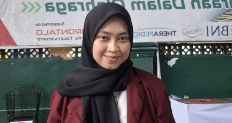 Safna Rusdi Mahasiswi Fakultas Sastra dan Budaya Universitas Negeri Gorontalo (UNG). (Foto: Annahdlah)