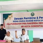 Ketua Dewan Pembina Remaja Masjid Kota Gorontalo, Ustdaz Ramli Djafar dalam rangka Rapat Persiapan Kegiatan Bimtek Remaja Masjid se Kota Gorontalo. (Foto: Annahdlah)