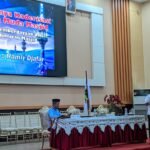 Ketua Dewan Pembina Remaja Masjid Kota Gorontalo, Ustadz Ramly Djafar, menyampaikan pentingnya peran remaja masjid sebagai pelopor perubahan. Sel. Foto: Annahdlah