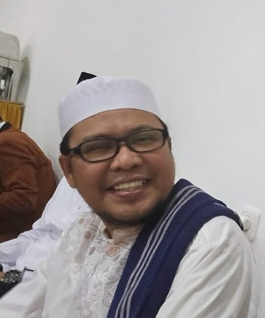 PRAHARA REPUBLIK MERAH PUTIH (Fakta dan Imajinasi di Jantung Negeri), Annahdlah.com Asrul G.H Lasapa Penulis & Pemerhati Sosial Keagamaan. (Foto: Annahdlah)