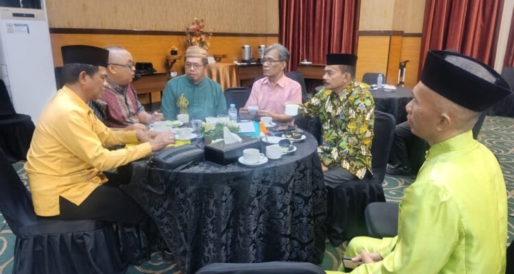 Para Tokoh Adat & Budaya Gorontalo. (Foto: Annahdlah)