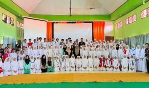 MTsN 1 Kabupaten Gorontalo Nonton Bareng G30S/PKI, Annahdlah.com Nobar G30S/PKI para pelajar MTsN 1 Kabgor.) Foto: Annahdlah)