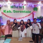 Eka Sartika S.Pd., M.Pd, Dosen Pembimbing Lapangan & Sekretaris Jurusan Pendidikan Bahasa Dan Sastra Indonesia bersama Tim Monev. (Foto: Annahdlah)