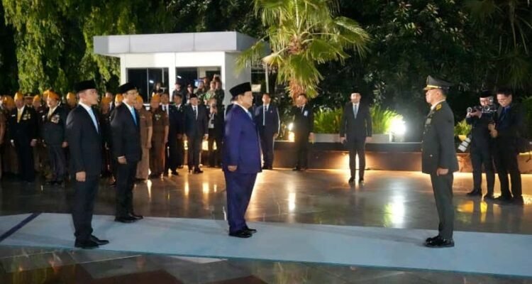 Presiden Prabowo Pimpin Upacara Peringatan Hari Pahlawan 10 Nopember 2025, di TMP Kalibata Jakarta. Foto: (kemensos ri)