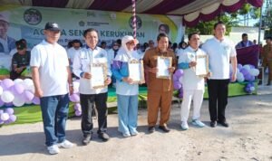 MoU Kolaborasi Kementrian Agama Kota Gorontalo, IKA PMII Kota Gorontalo, MAQUTA Tanggidaa, dan Dinas Lingkunga Hidup, disaksikan oleh Kep. Kementrian Agama Provinsi Gorontalo dan Dinas Lingkungan Hidup Kota Gorontalo. Foto: (annahdlah)