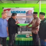Muskab IPSI Bone Bolango. Strerring Commite Ikhsan Nento, dan Ketua IPSI terpilih DR. Darwin Botutihe. Didampingi Ketua PSNU Cab. Bone Bolango pk Rustam dan lainnya. (Foto: Annahdlah.com)