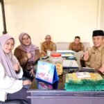 Pengurus Wilayah (PW) Ikatan Pelajar Putri Nahdlatul Ulama (IPPNU) Provinsi Gorontalo melakukan kunjungan Silaturahim, diterima Kabid Pemuda Disparekrafpora, diruang kerjanya. (Foto: Annahdlah)