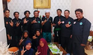 Silaturrahim PSNU Pagar Nusa Padepokan Universitas NU Gorontalo, dikediaman Rektor Prof. Lahadji. (Foto: Annahadlah)