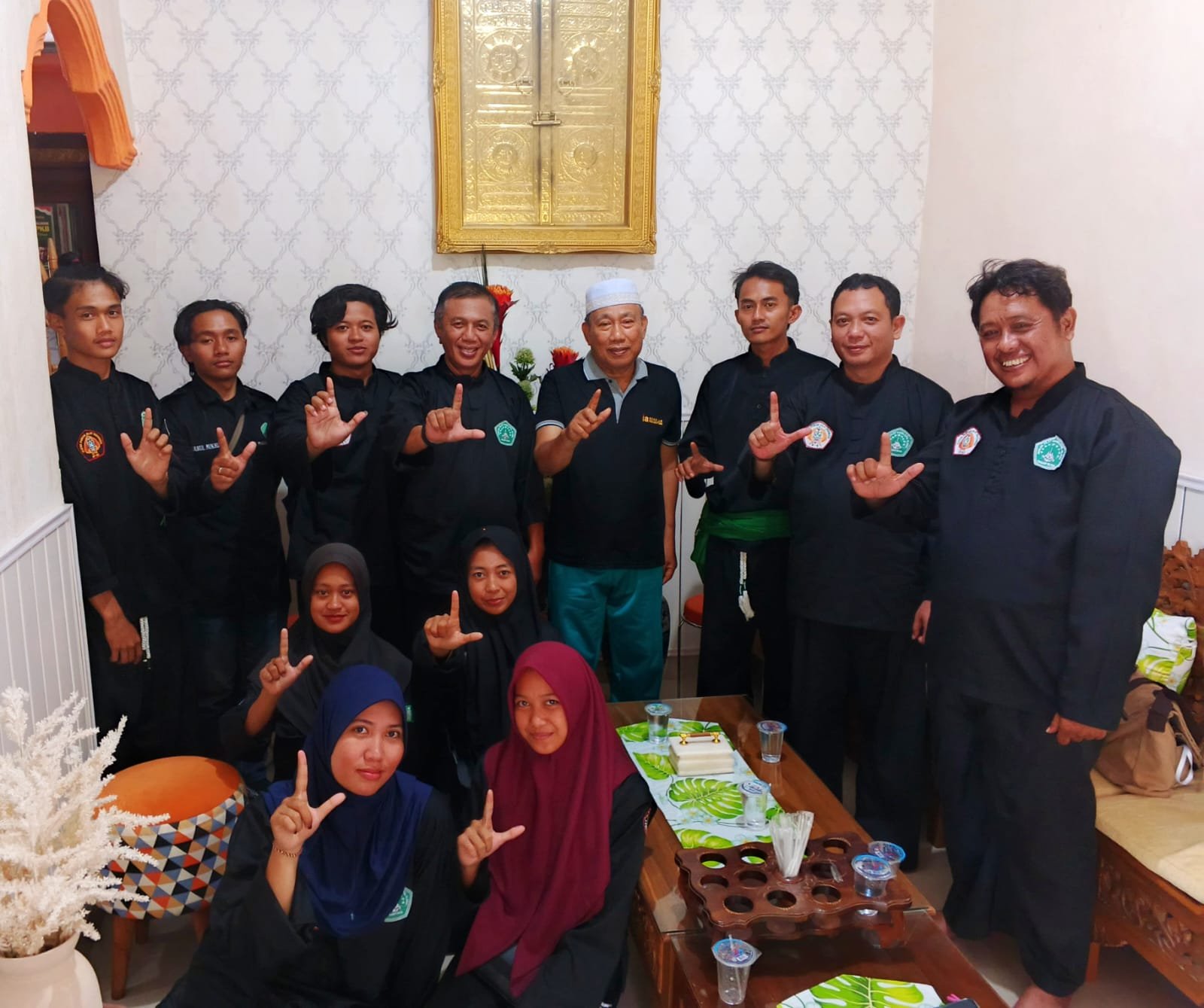 Silaturrahim PSNU Pagar Nusa Padepokan Universitas NU Gorontalo, dikediaman Rektor Prof. Lahadji. (Foto: Annahadlah)