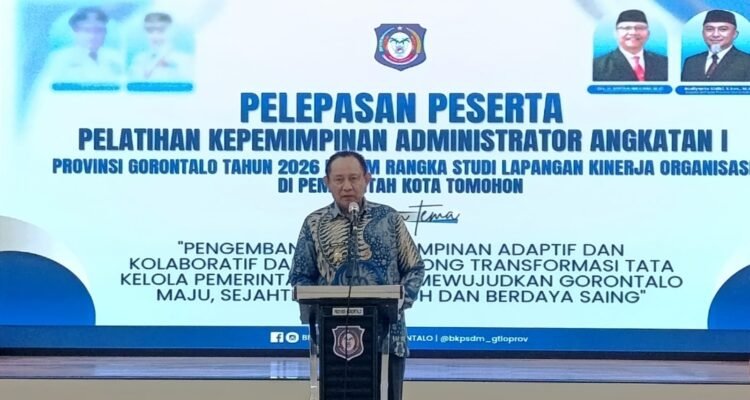 Gubernur Gorontalo Gusnar Ismail saat Memberikan Sambutan Pelepasan Peserta PKA I Tahun 2026, di aula Rujab Gubernur. )Foto: Annahdlah)