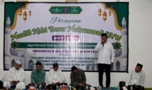 Sekda Provinsi Gorontalo Sofian Ibrahim, mewakili Gubernur Gorontalo. (Foto: Annahdlah)