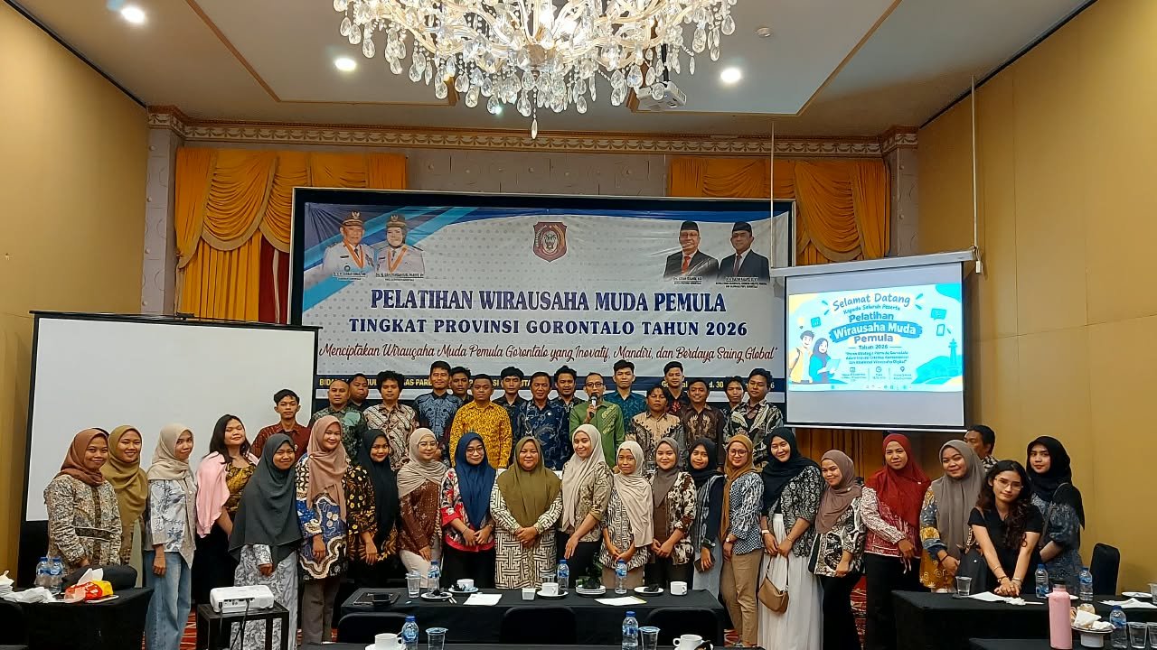 Kabid Pemuda Muchlis S.Huntua, menutup Pelatihan WMP Provinsi Gorontalo tahun 2026 di Hotel Grand Q Kota Gorontalo. (Foto:Annahdlah)